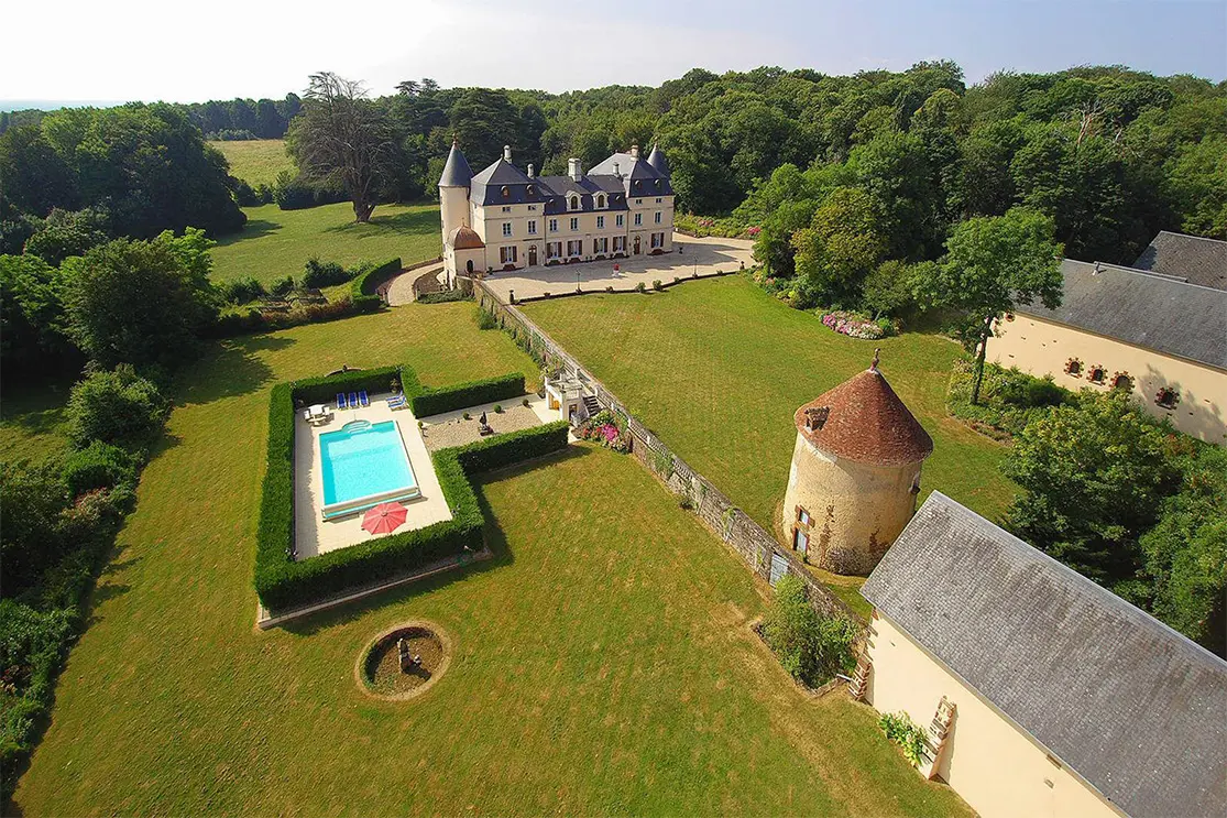 Propriété de prestige d’environ 42 hectares dans le Cher (18)